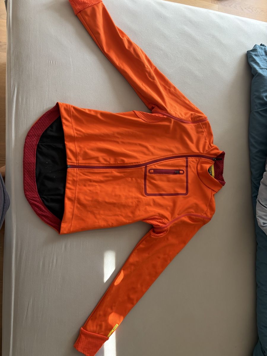 Mavic Jacken: Mavic Cosmic Elite Thermo Jacket - Velojacke – Gebraucht aus Wald ZH von eli_y6cn 2