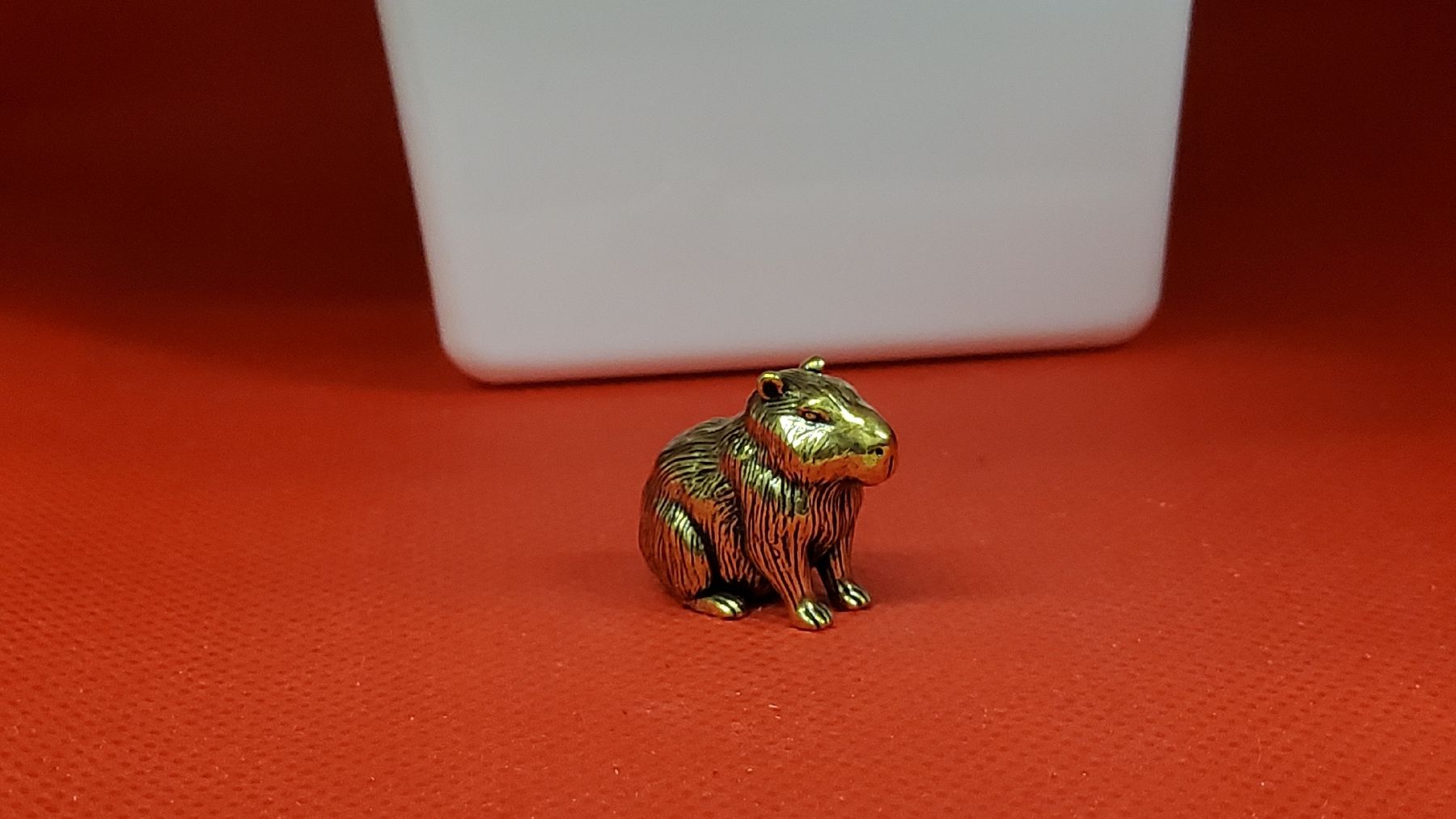 Statuette: Miniatur Meerschweinchen Messingfigur antik Sitzend – Nuovo (secondo la descrizione) da Herisau venduto da Nluanalucas