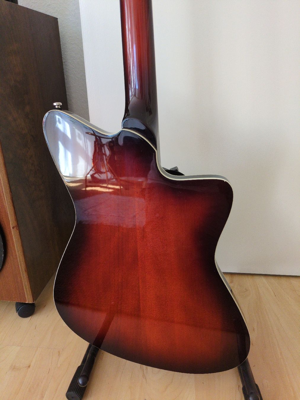 Strumenti musicali: Linkshänder lefthand Gitarre – Usato da Lyss venduto da pet_69c5 4