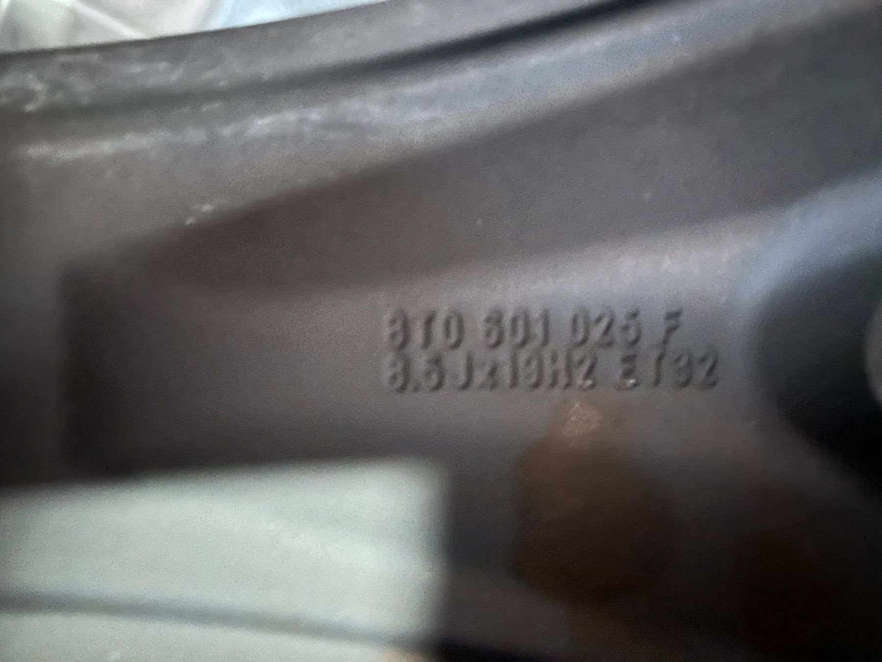 Audi Pneumatici & Ruote complete: 4 X 19 Zoll  Audi Sommerräder – Usato da Altstätten venduto da TM-Auto 6