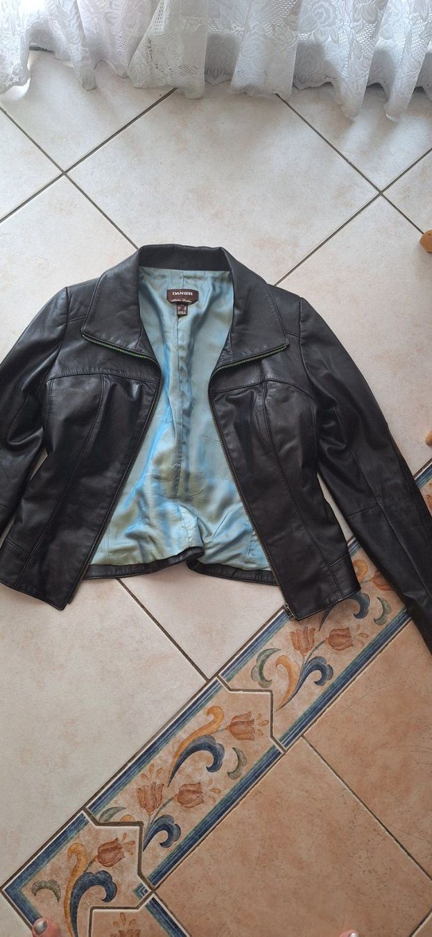 Giacche: Veste en cuir 38 – Usato da St-Triphon venduto da Jldr0 5