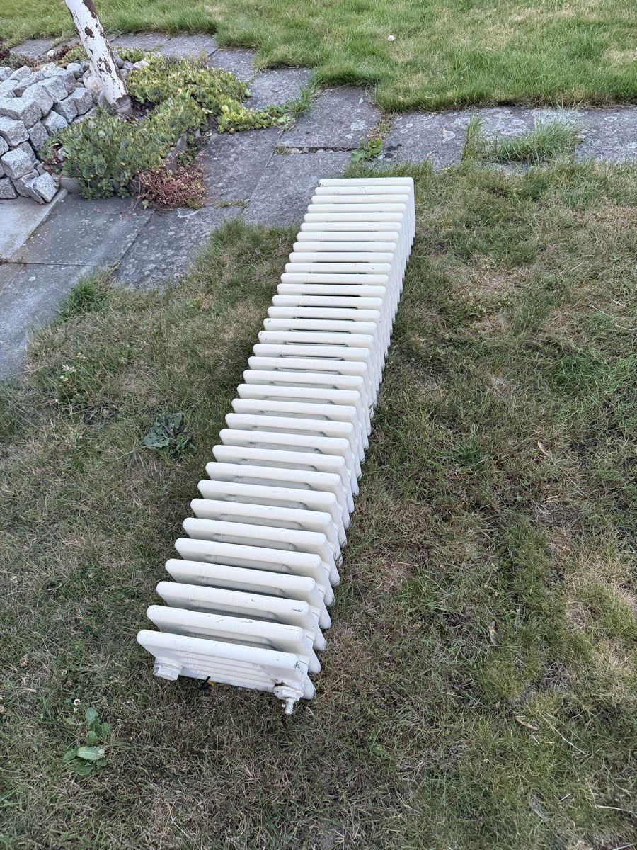 Heizgeräte: Radiator (Heizkörper) – Gebraucht aus Suhr von Cyril1996