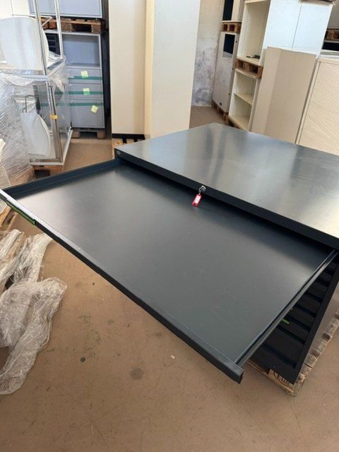 Lista Armadi: Lista Office Planschrank – Usato da Zollikofen venduto da OberliAG 4