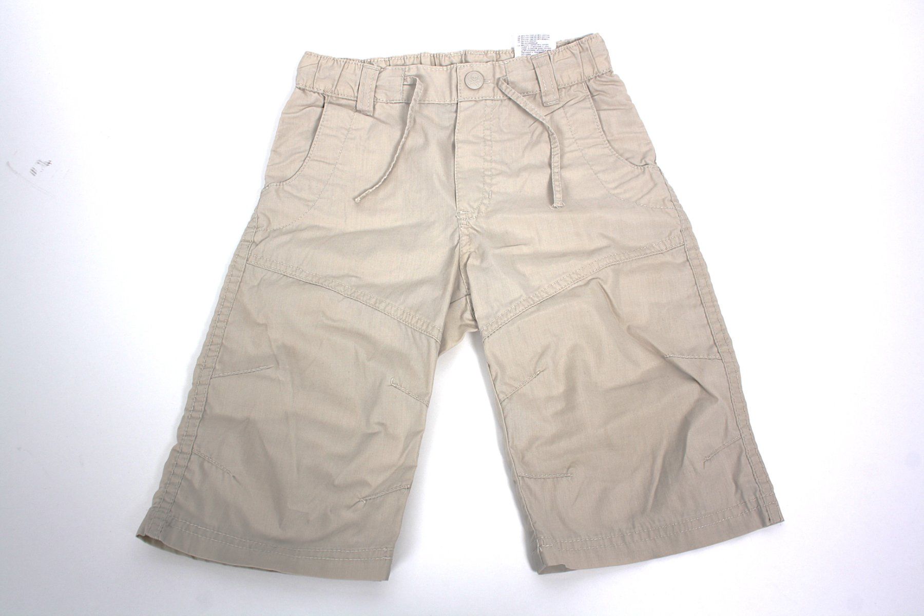 H&M Pantaloni: H&M kurze beige Hose Gr. 116 – Usato da Zollikofen venduto da Restwert_Zollikofen