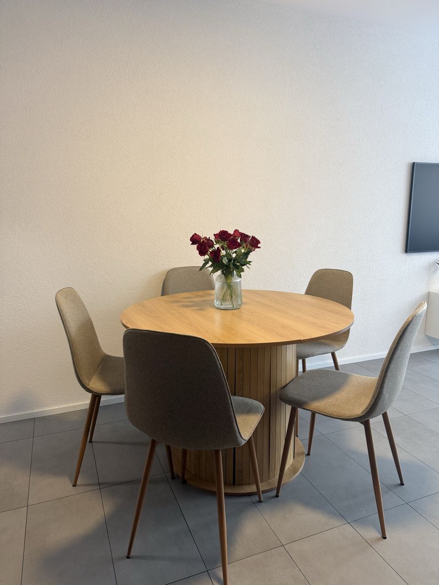 Tische: Table ronde extensible en bois avec rangement intégré – Gebraucht aus Vevey von rig_ml2k 1