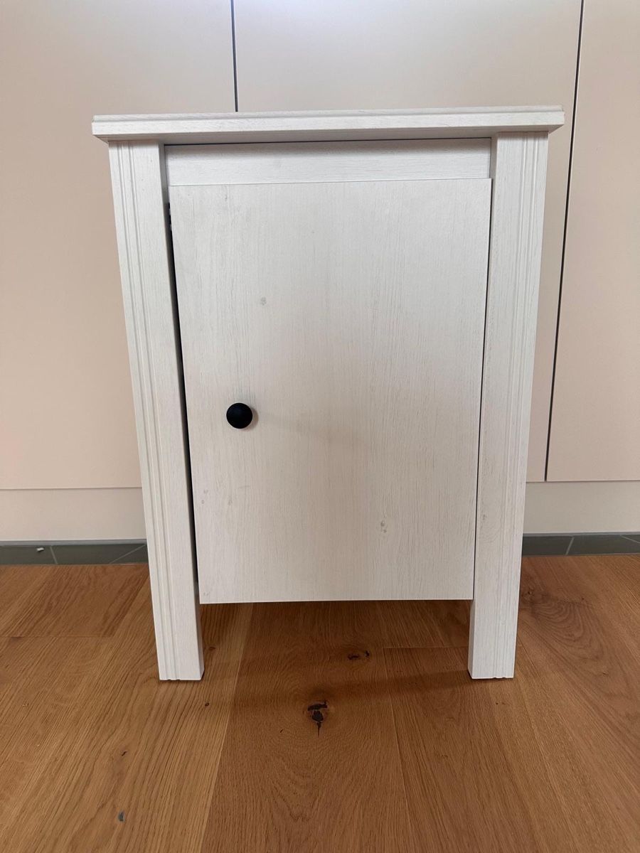 Tables de nuit: Nachttisch Holz Ikea – D'occasion à Winterthur par Niggi_a