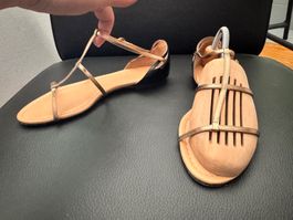 Navyboot 39 flache Sandalen sehr gut erhalten