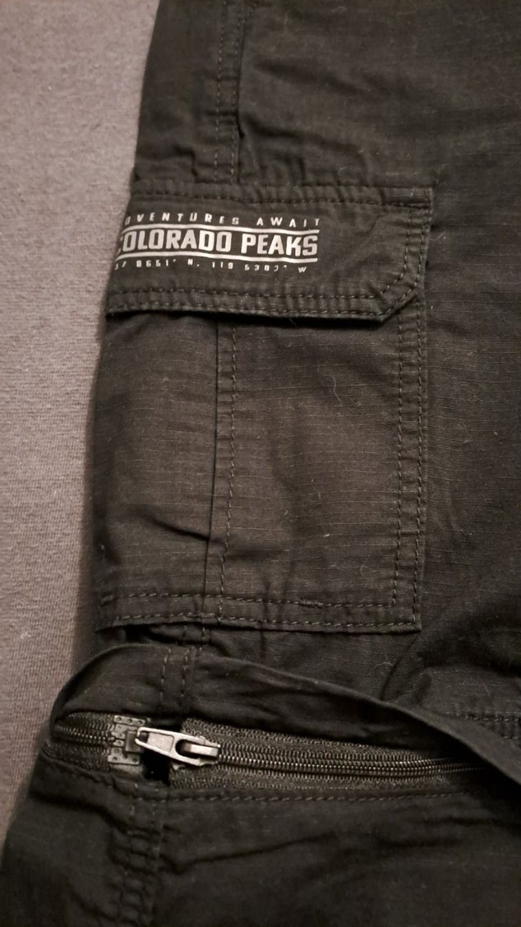 H&M Pantaloni: Neue H&M Hose Gr.122 – Nuovo e nell'imballaggio originale da Oberrieden venduto da Raja011 2
