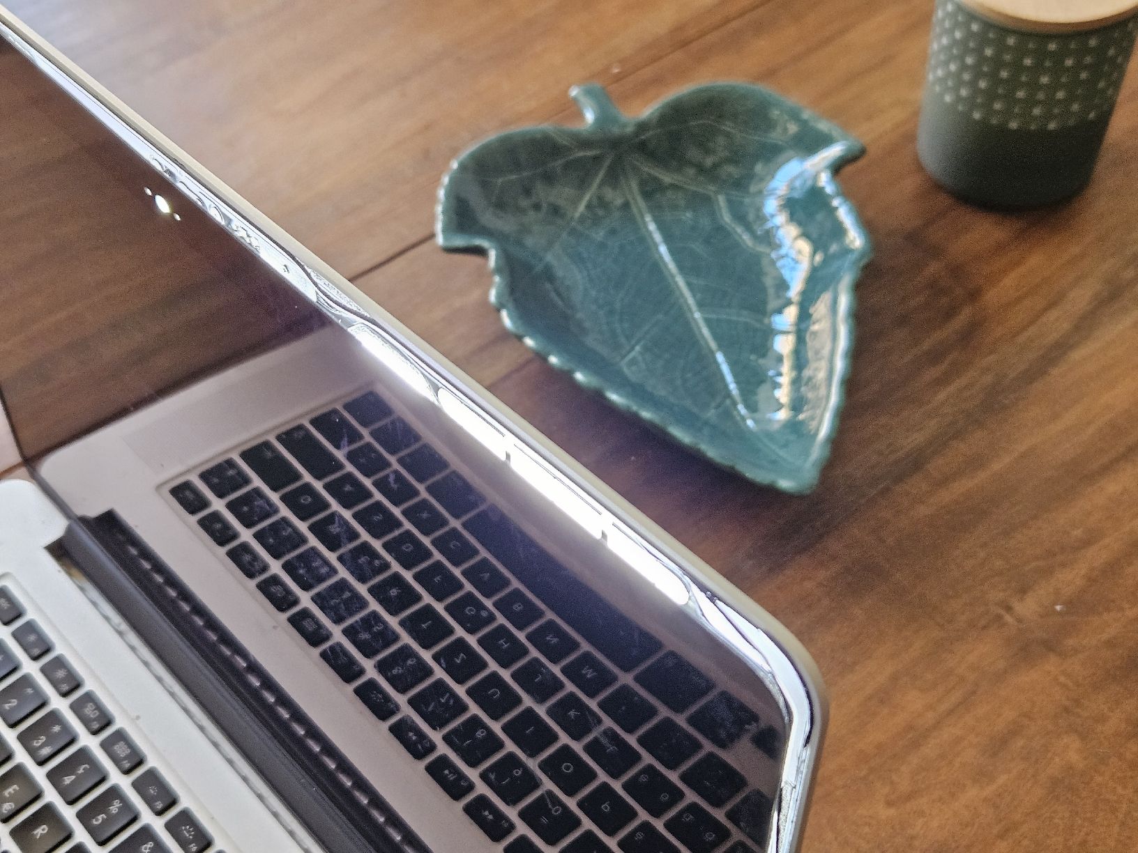 Apple Notebooks: Macbook Pro défectueux pour pièces – Defekt aus Fontaines-sur-Grandson von akell 5