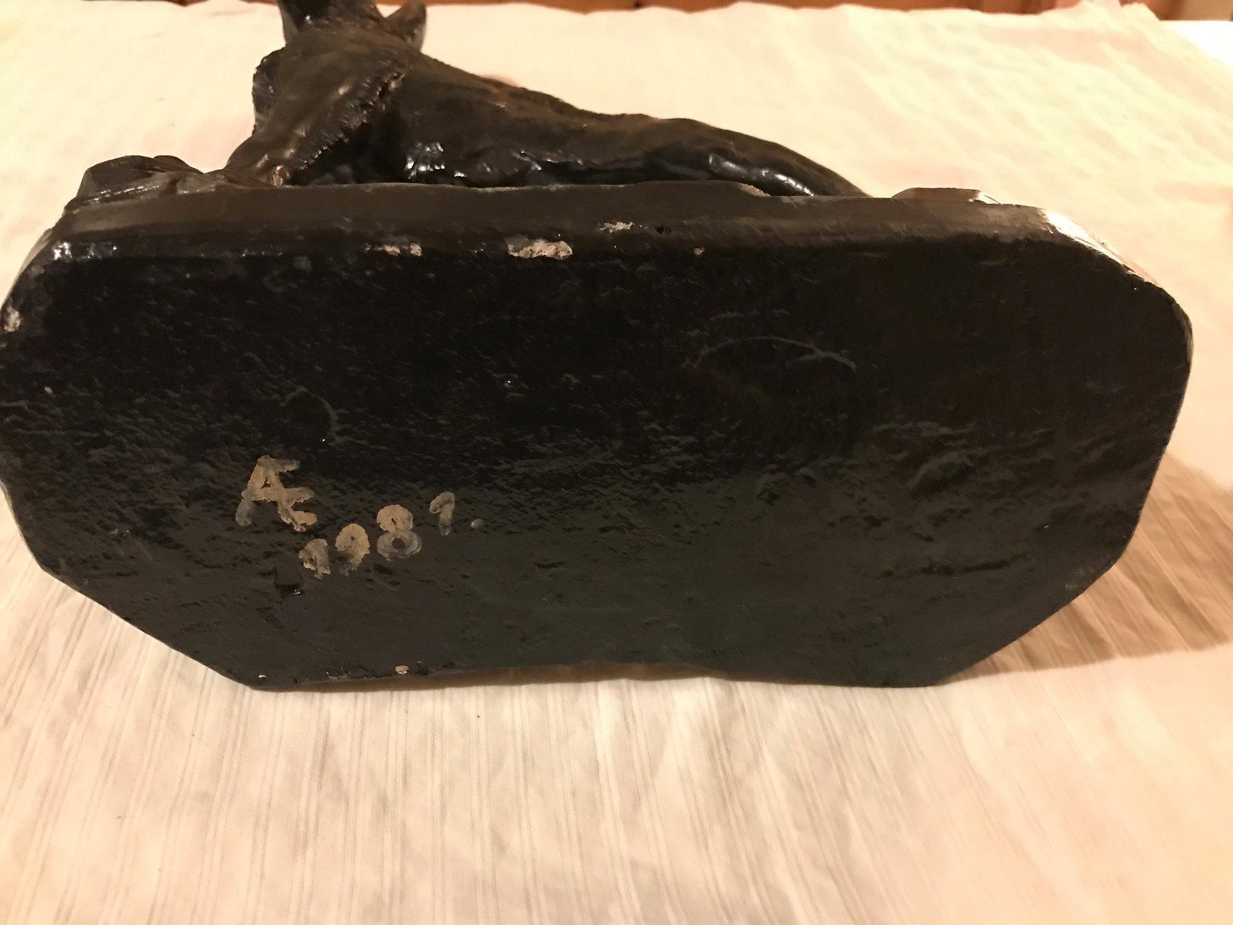 Figuren: Statue d'un chien noir – Gebraucht aus Ste-Croix von BuffetSC 1
