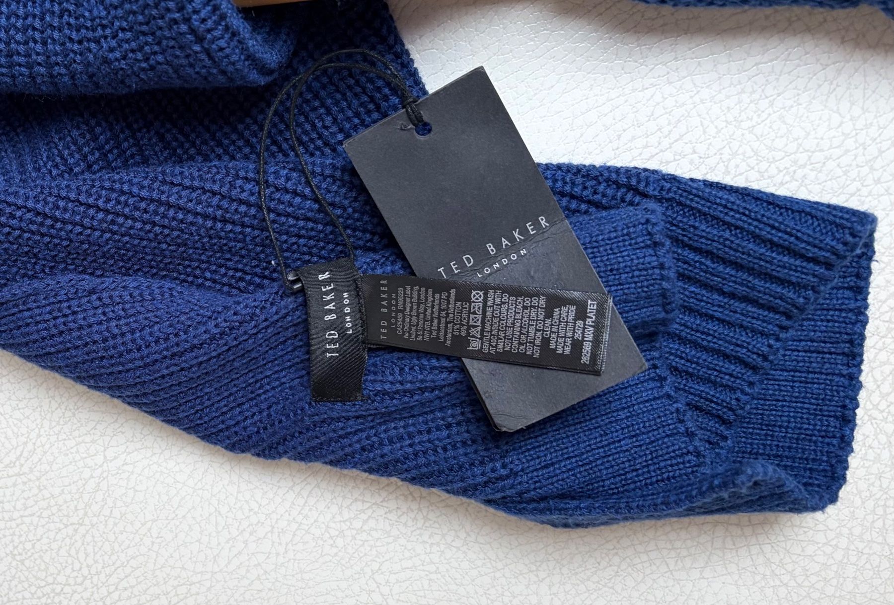 Foulards, Tücher & Schals: Ted Baker Schal ***NEU*** – Neu und originalverpackt aus Unterägeri von Jutka_04 2