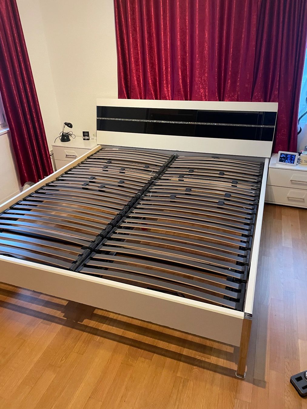 Betten: Bett 180x200 – Gebraucht aus Glattbrugg von bed_px75 2