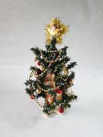 Weihnachtsbaum dekoriert klein Engel Motiv Goldkette