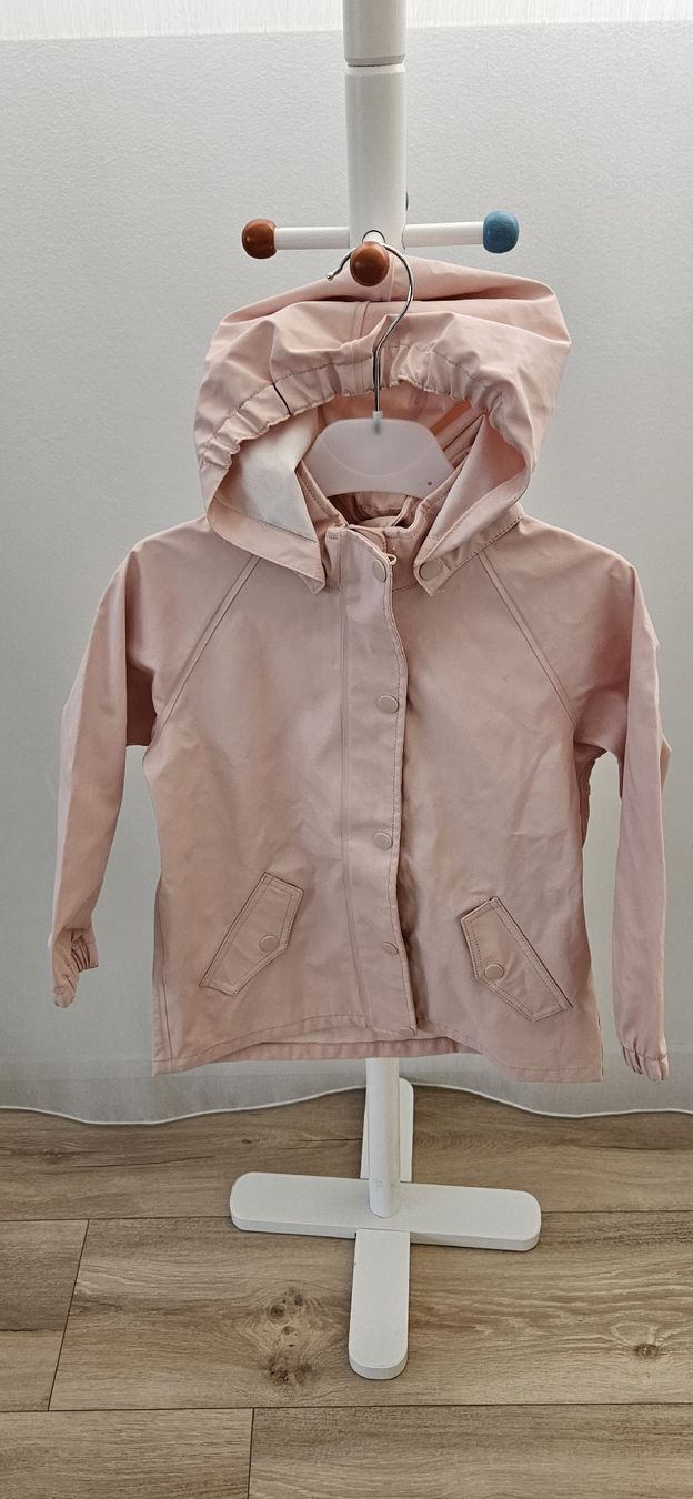 H&M Giacche & Cappotti: Regenjacke – Usato da willisau venduto da BALE84