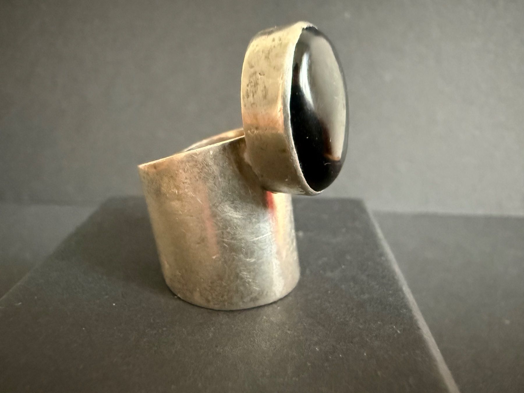 Anelli: Spezieller Silber Ring mit Onyx 800 – Usato da Spiegel b. Bern venduto da Rogger72