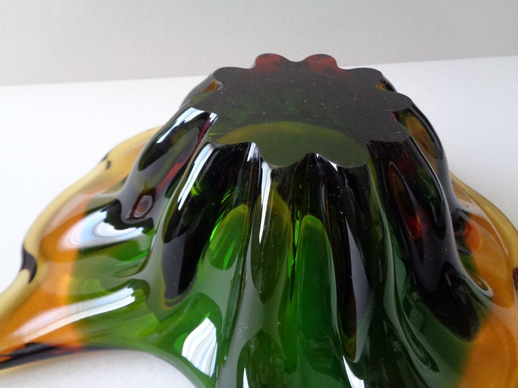 Murano Gläser: Murano Glas - Zipfelschale – Gebraucht aus Chur von omonia 4