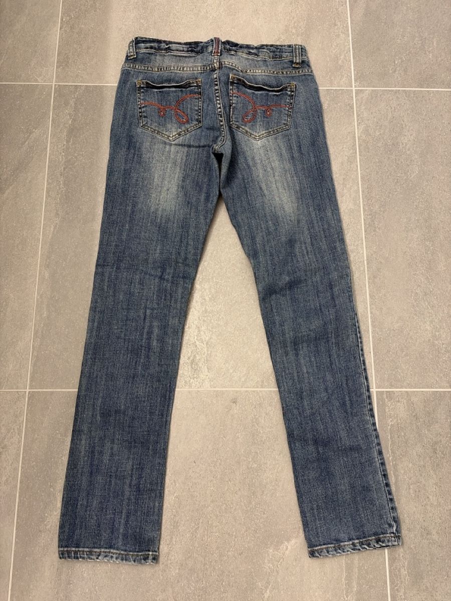 Pantaloni: Jeans – Usato da Fraubrunnen venduto da amm_7kp6 1