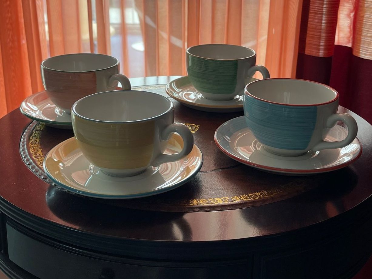 Set di piatti: Steelite Kaffee/Tee Tassen – Nuovo (secondo la descrizione) da Niederwil AG venduto da Vonky
