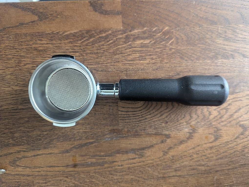 Kaffeemaschinen & Espressomaschinen: Bodenloser Siebträger 57mm neu & ungebraucht – Gebraucht aus Zürich von elUmbarto 2
