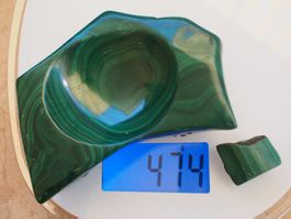 11. 2 pièces de malachite
