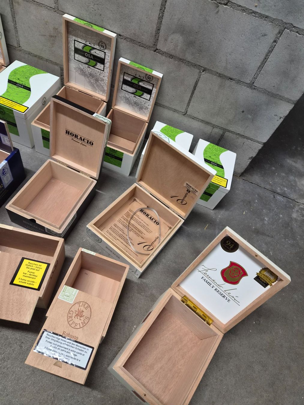 Transportkisten: 24 x Zigarren Kisten Quadrat – Gebraucht aus Wetzikon ZH von Tothart 9