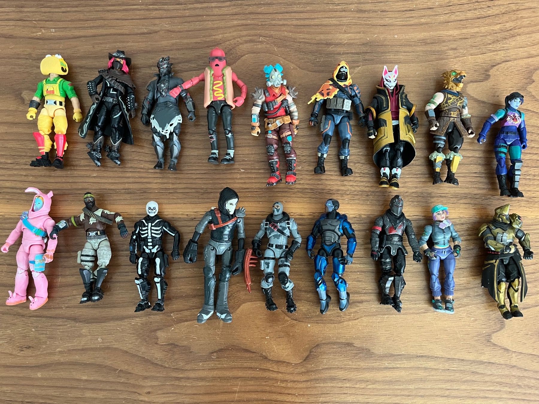 Statuette: Fortnite Spielfiguren – Usato da St. Gallen venduto da Nickat
