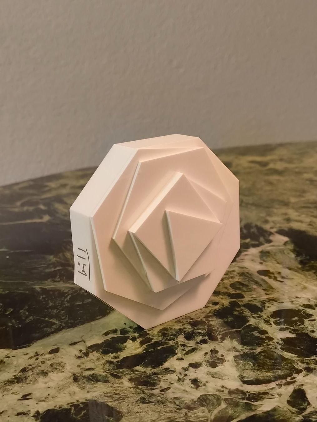 Sculture & Statue: Max Bill - 3-eck bis 8-eck Skulptur III/XXX – Usato da Bäch SZ venduto da zapzarap 1