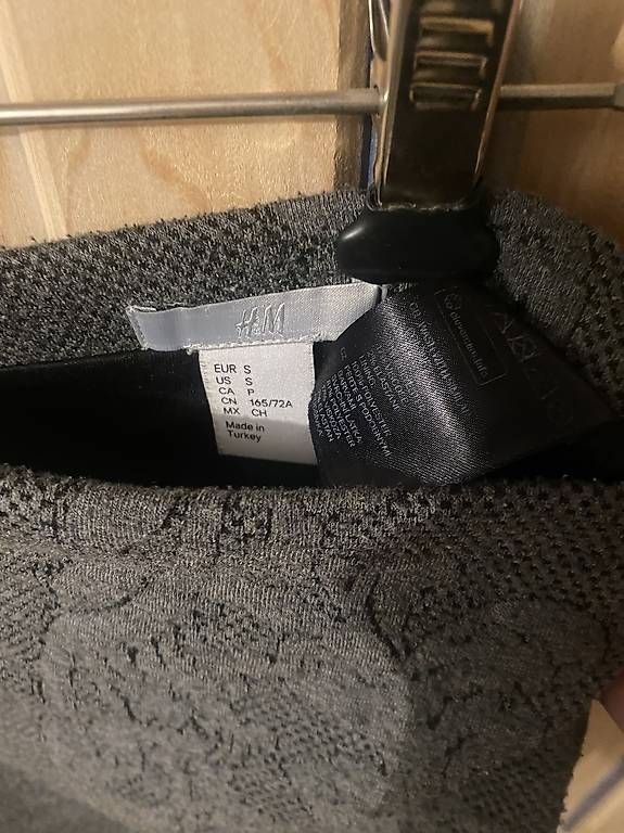 H&M Gonne: Rock H&M Gr.S – Usato da Bärau venduto da JeJeG 1