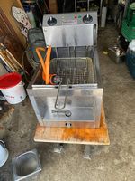 Vend une friteuse Valentine