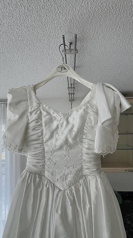 Vestiti: Brautkleid – Usato da Grächen venduto da agn_pn5n 2