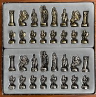 Schachfiguren aus Metall „Römer“
