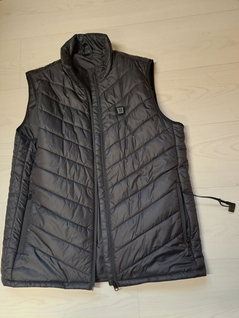Gilets & Westen: Heizweste ( Gilet ) – Gebraucht aus Mühleberg von bedachungen.schweiz