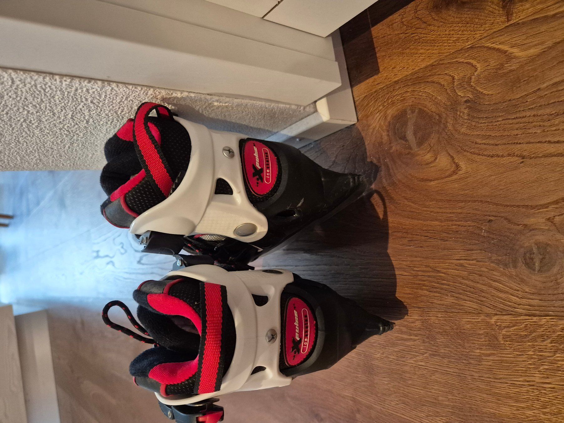 Schlittschuhe: Kinder- Schlittschuhe – Gebraucht aus Domat Ems von dan_5mvr 2