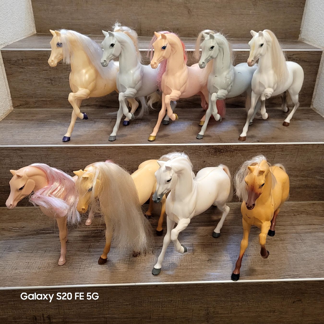 Giocattoli: 9 Barbie Pferde Mattel – Usato da Niederbuchsiten venduto da klengyel