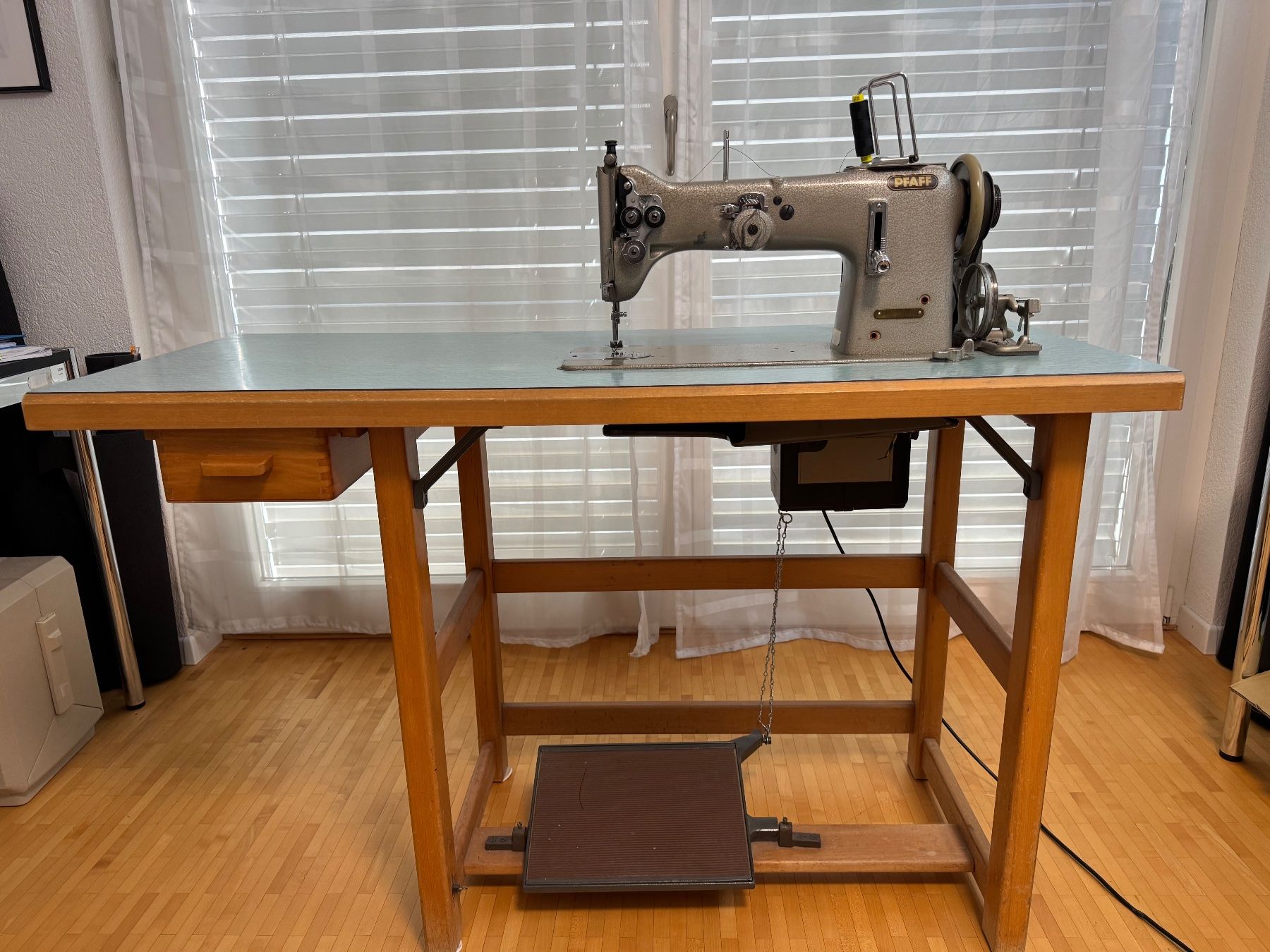 Pfaff Machines à coudre: Pfaff Industrienähmaschine 138 – D'occasion à Neuenegg par the_donald