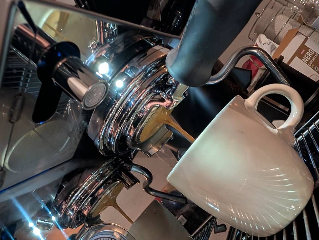 La Marzocco Macchine per caffè & Macchine per espresso: La Marzocco Linea Micra - Chrom – Usato da Stetten AG venduto da GranTorino 5