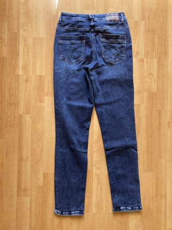 dunkelblaue Jeans Style Scarlett von cecile