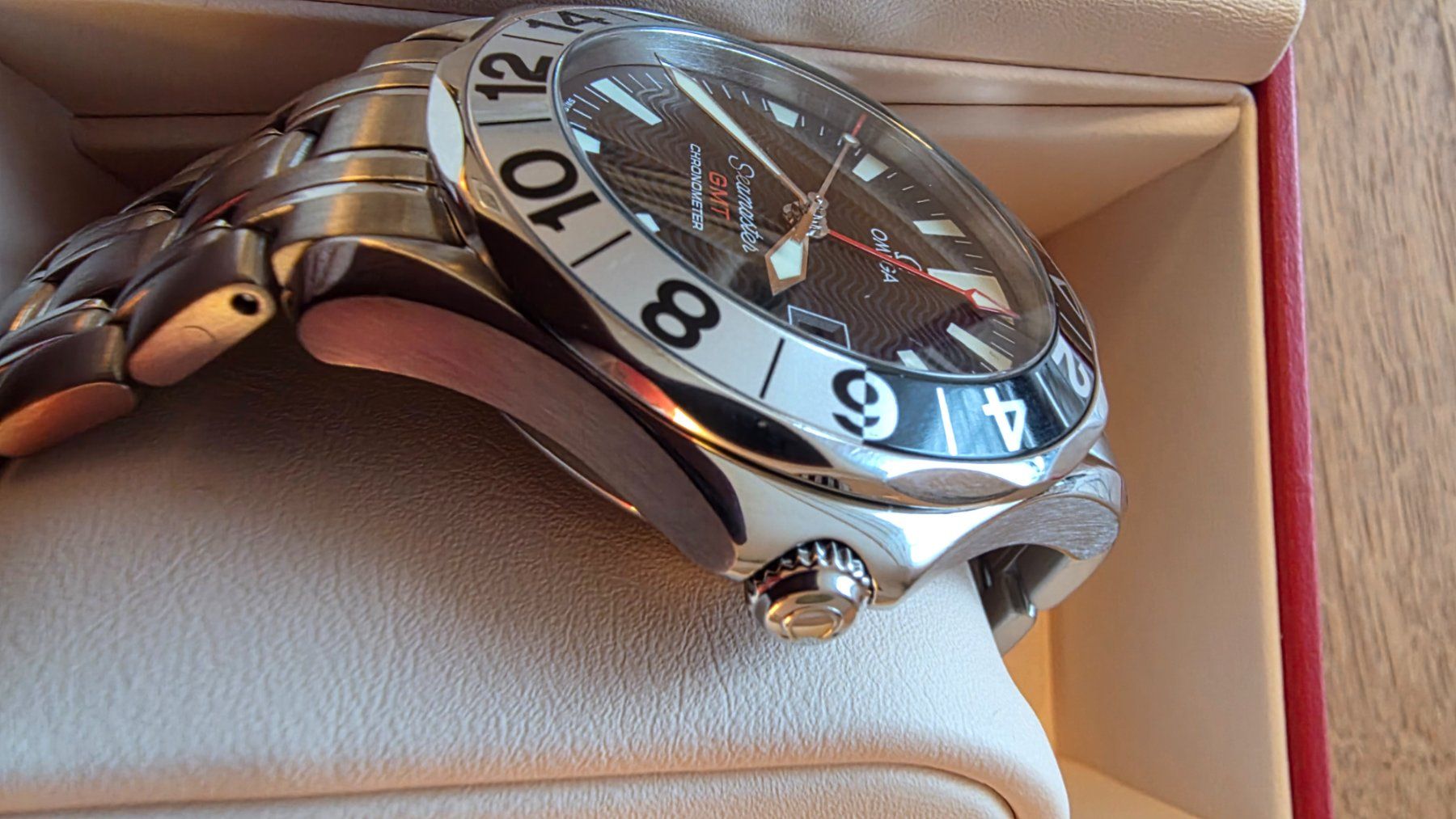 Omega Uhren: Omega Seamaster GMT 50th Anniversary – Gebraucht aus Zürich von CityRover 1