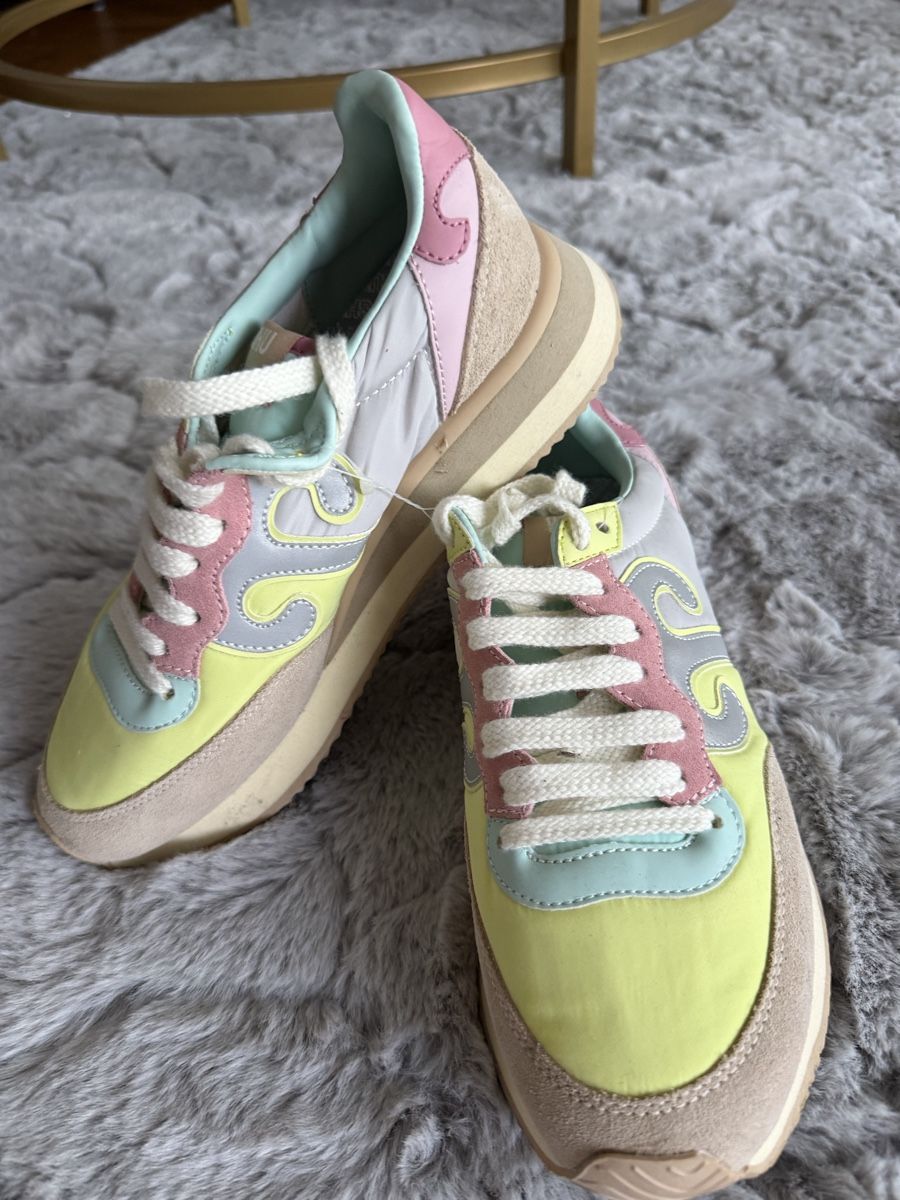 Scarpe da donna: Frühlingsfrische Nile Sneaker, Gr. 38 – Nuovo (secondo la descrizione) da Herzogenbuchsee venduto da closetflip 1