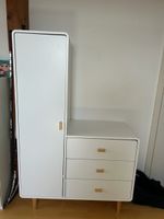 Armoire en bois pour enfant