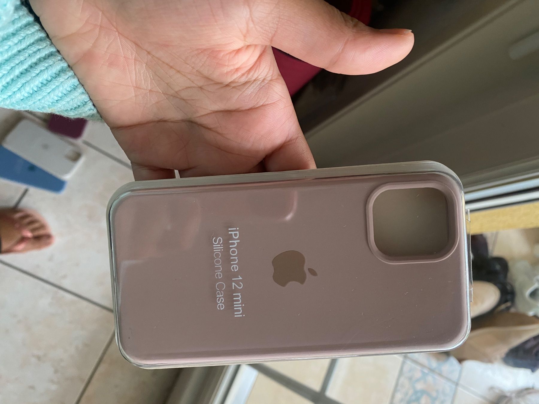 Cover & Protezioni schermo: Coque iPhone 12 mini rose neuve jamais utilisée – Nuovo e nell'imballaggio originale da Denges venduto da val_j8w7 3