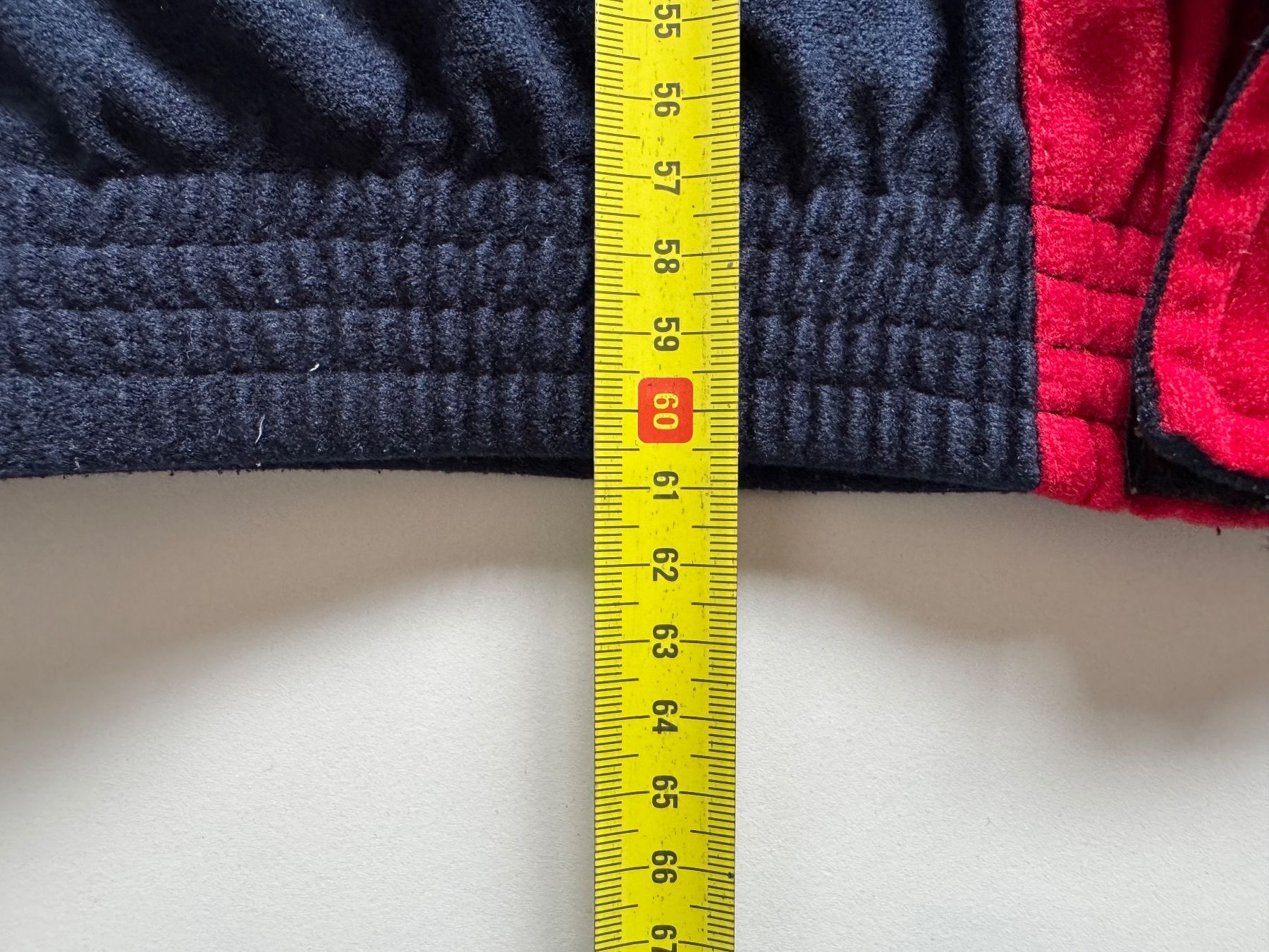 Adidas Giacche: Vintage Adidas Equipment jacket Sz S – Usato da Neuchâtel venduto da _Easy_to_Find_ 5