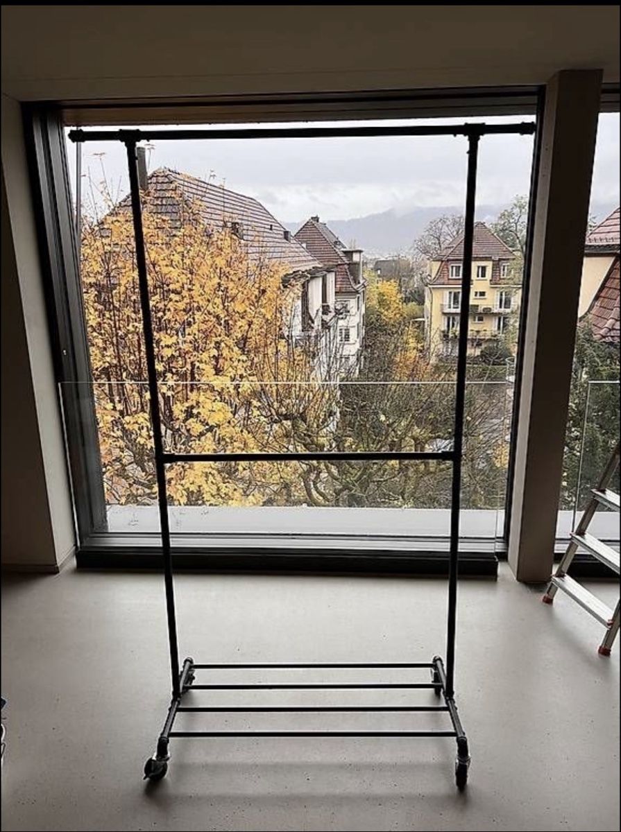 Guardaroba: Garderobe  – Usato da Zürich venduto da tob_sy72
