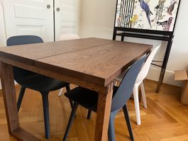 Table à manger 140x85 cm et 4 chaises