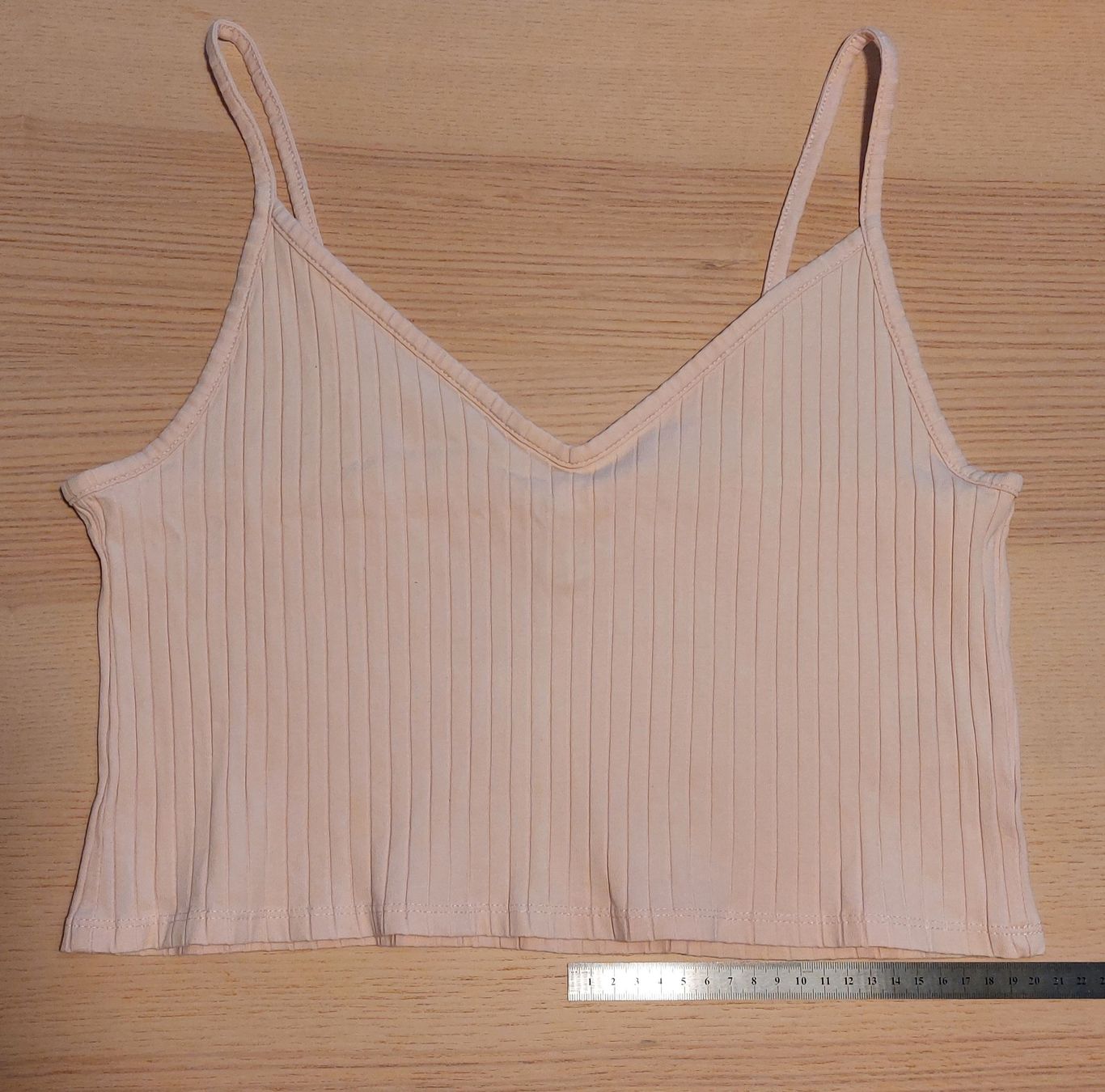 H&M Tops: H&M Ribbed Crop Top / Tanktop L – Neu (gemäss Beschreibung) aus Meilen von RemyCo.