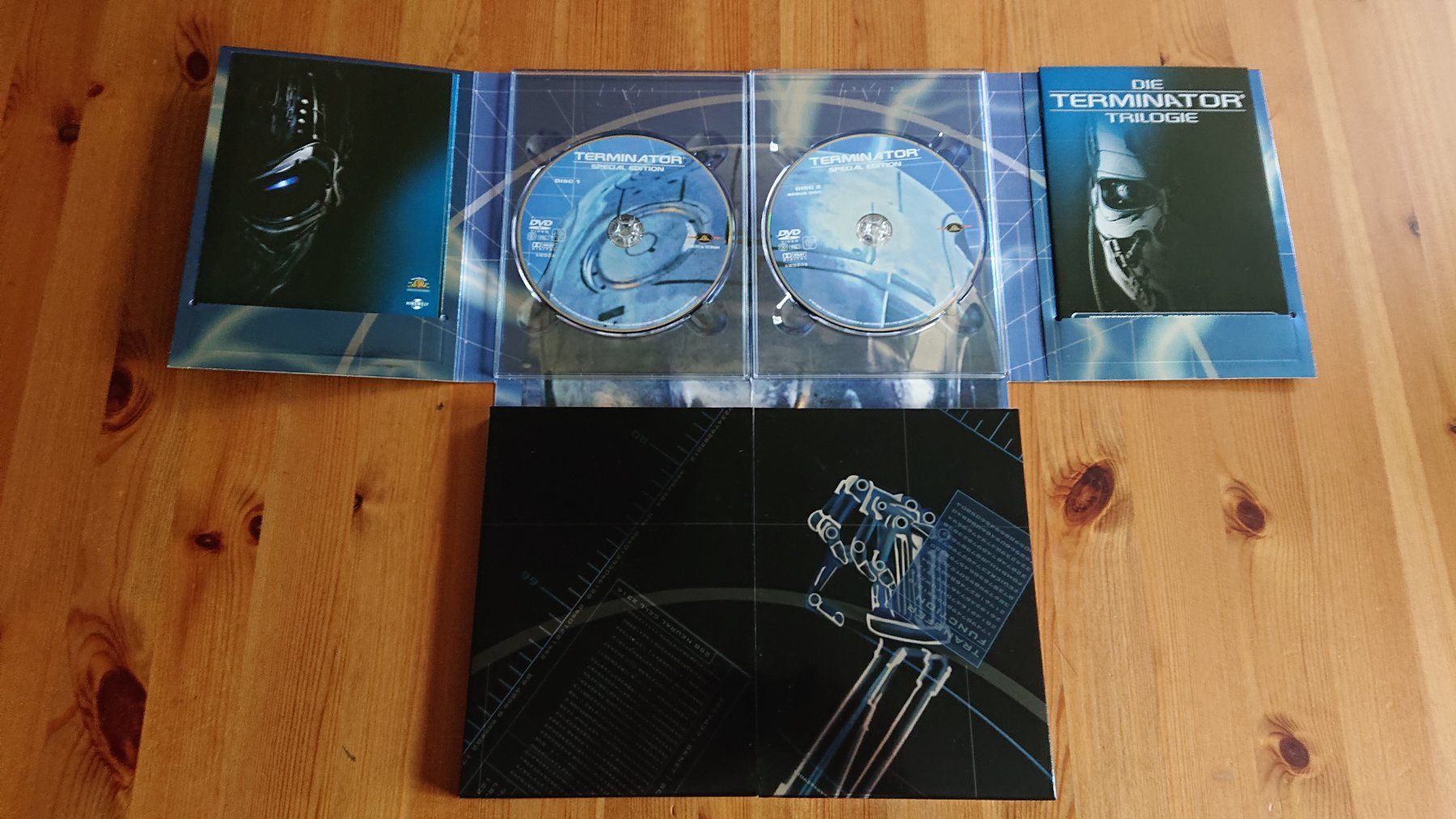 Alle DVDs: TERMINATOR 1 bis 3 auf DVD Box Uncut – Gebraucht aus Wilderswil von  7