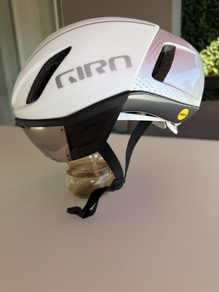 Giro Caschi: Giro Vanquish mips (m) – Usato da Mont-sur-Lausanne venduto da sashwindow 1