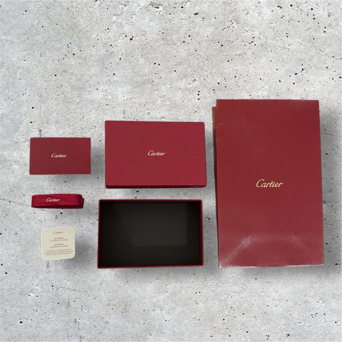 Cartier Altro in Decorazioni & Accessori: Cartier Geschenkset Box & Tüte NEU! – Nuovo e nell'imballaggio originale da Volketswil venduto da Jan.17 1