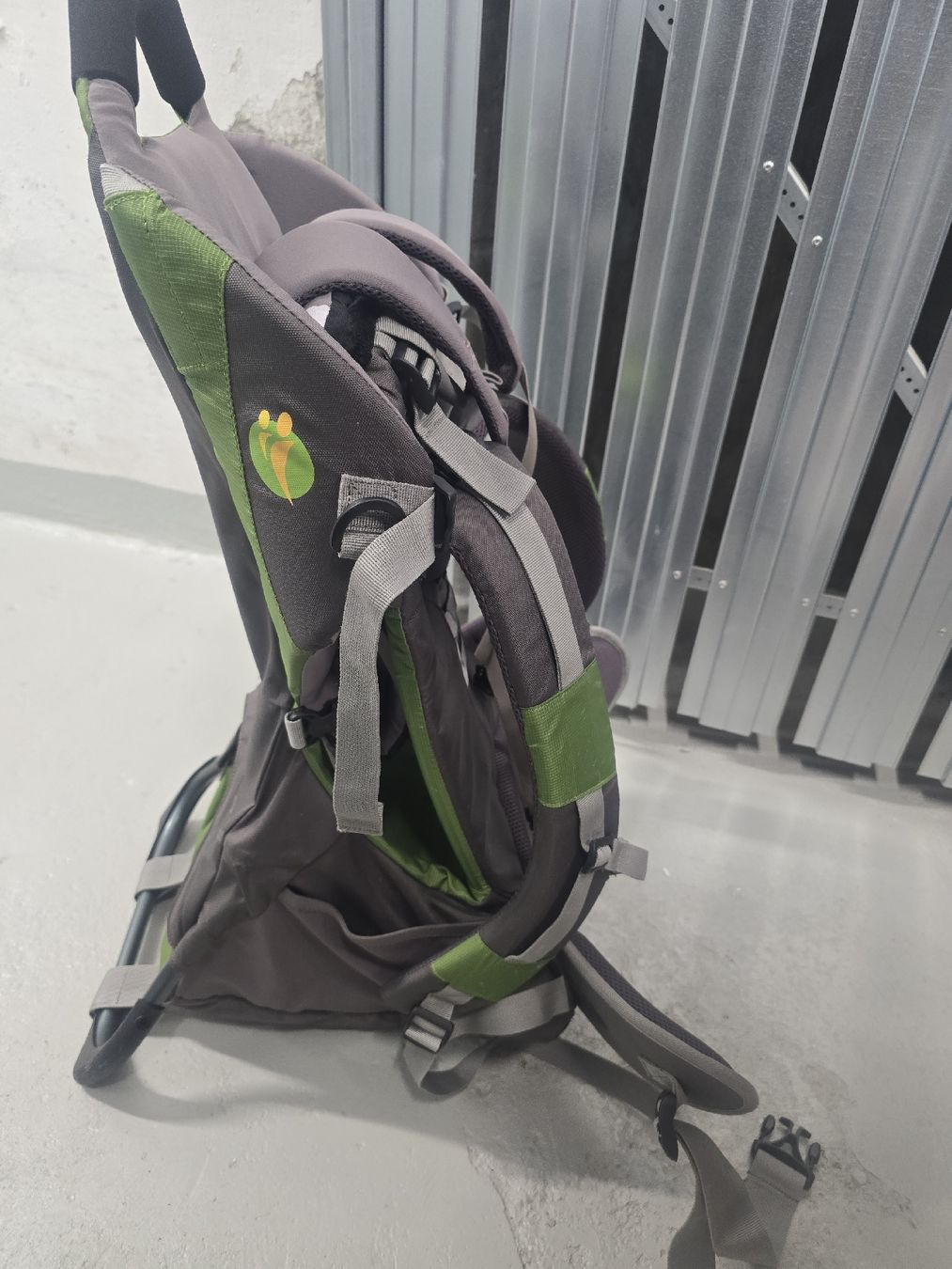 Marsupi portabebè: LittleLife Child Carrier Backpack- excellent condition  – Usato da Horgen venduto da was_9yg7