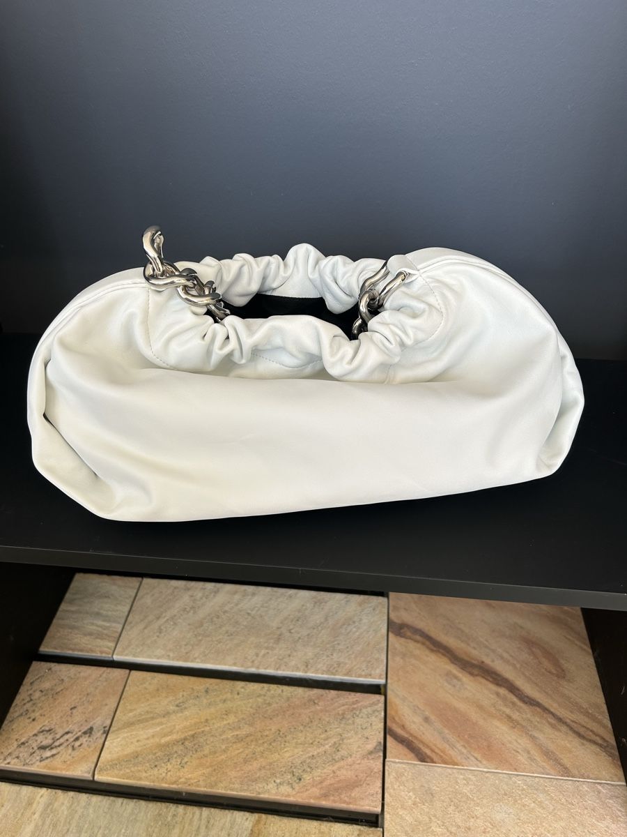 Alexander Mcqueen Borse da donna: Sac Alexander McQueen cuir blanc – Nuovo (secondo la descrizione) da Châtillon FR venduto da xwillow 1